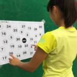 ビジョントレーニングの種類のひとつ「ナンバータッチ」